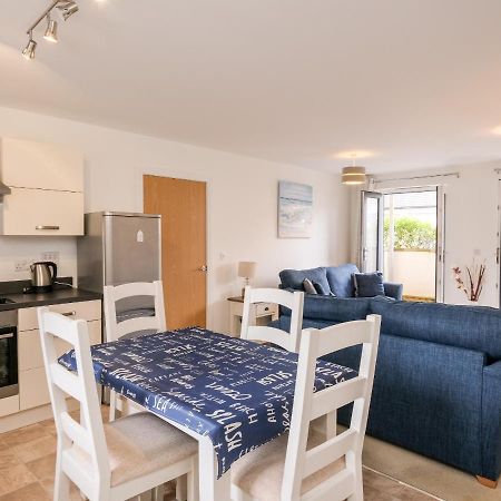 Stone'S Throw Apartman Charlestown  Kültér fotó