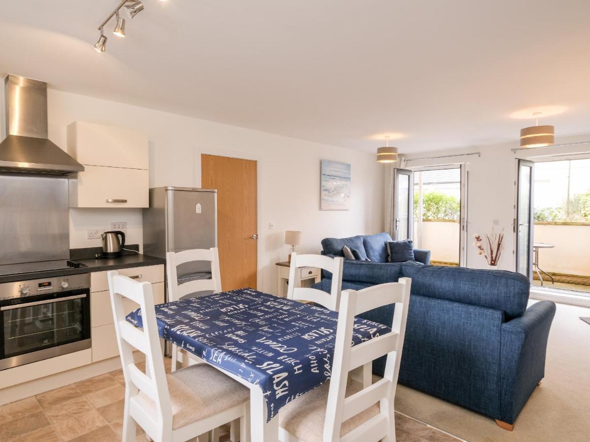 Stone'S Throw Apartman Charlestown  Kültér fotó