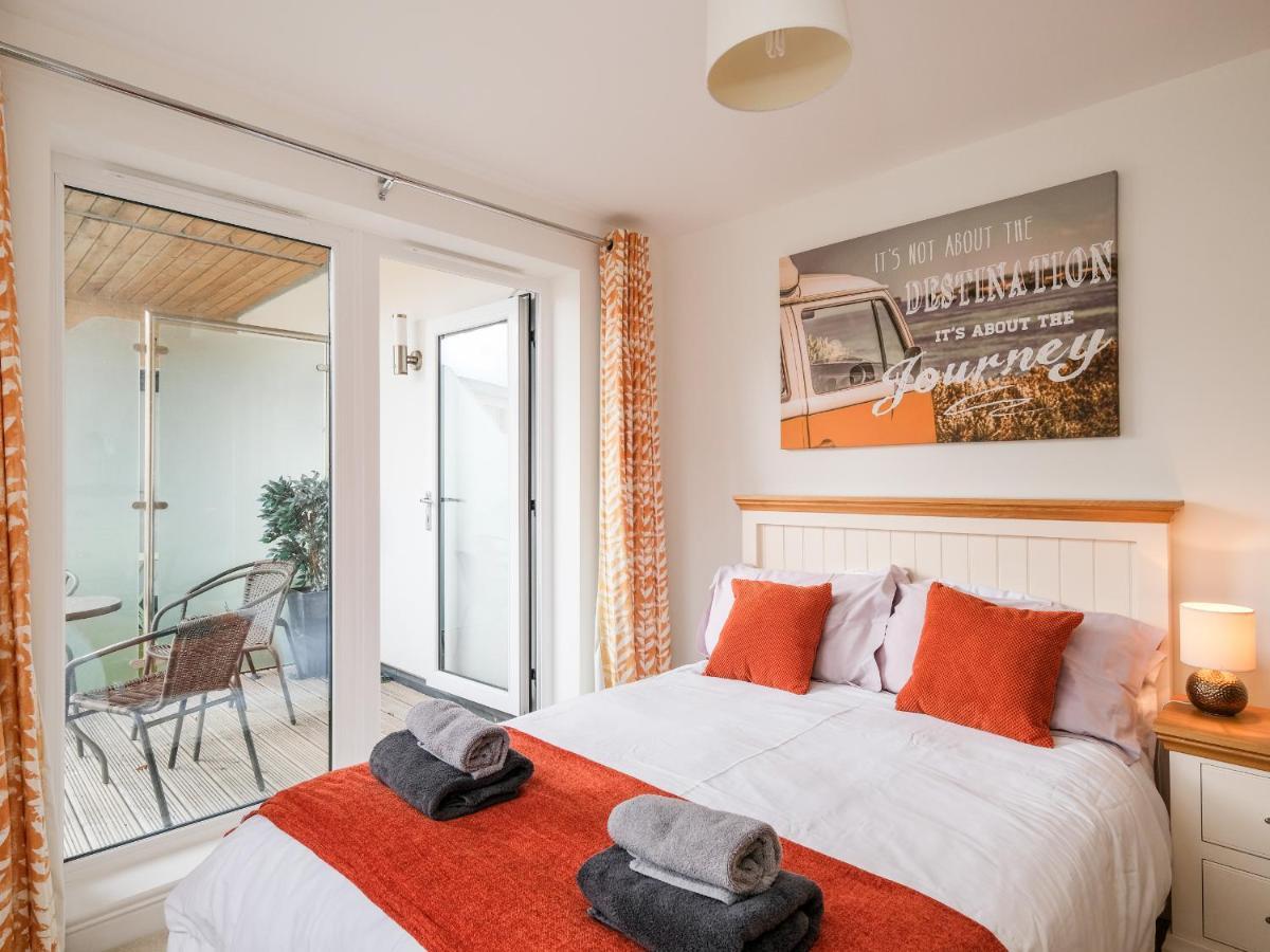 Stone'S Throw Apartman Charlestown  Kültér fotó